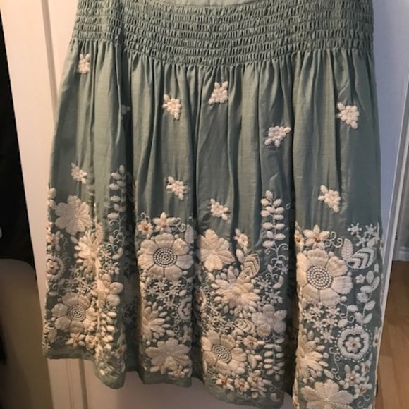 Anthro Blue Tassel Aqua Embroidered Silk Skirt, Sz 4 - Picture 3 of 6